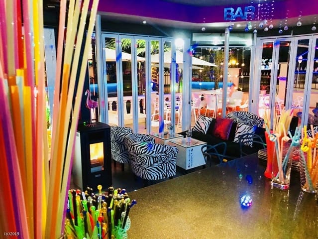 Business for sale in Tarragona city - € 1,250,000 (Ref: 7716177)