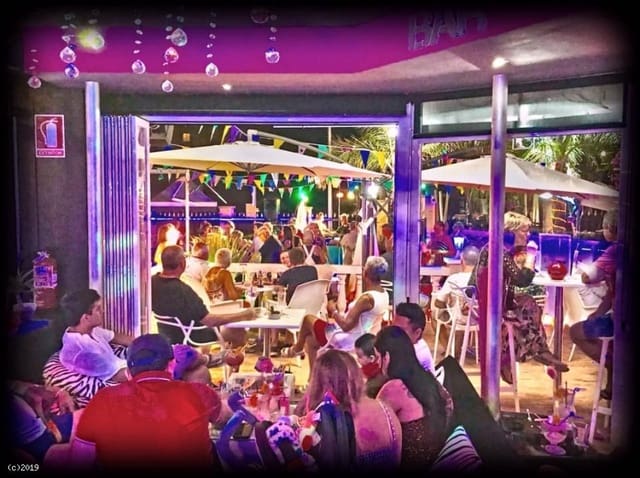 Business for sale in Tarragona city - € 1,250,000 (Ref: 7716177)