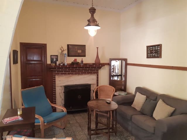 3 bedroom Business for sale in Benitachell / Benitatxell - € 165,000 (Ref: 7716181)