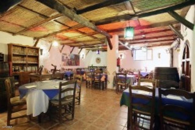 10 soveværelse Virksomhed til salg i Ronda - € 530.000 (Ref: 7716198)