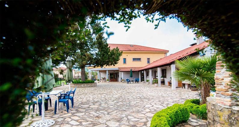 8 soveværelse Virksomhed til salg i Monforte de Lemos med swimmingpool - € 1.399.000 (Ref: 7716252)