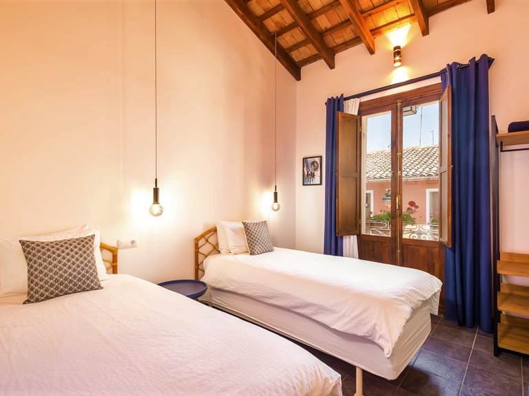 5 soveværelse Virksomhed til salg i Xativa med swimmingpool - € 445.000 (Ref: 7716275)