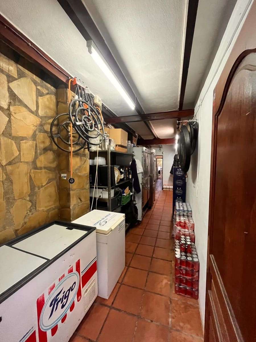 Bedrift til salgs i Moraira - € 105 000 (Ref: 8166376)