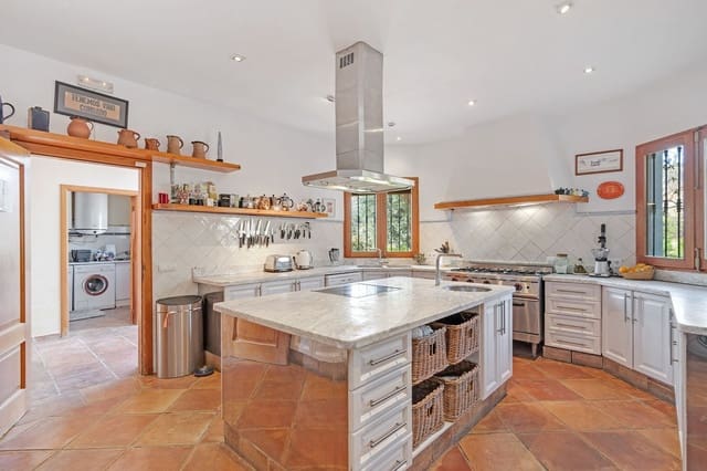 Biznes na sprzedaż w Relleu - 675 000 € (Ref: 8425310)