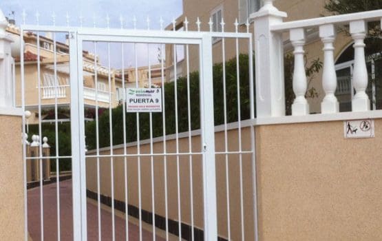 Entreprise à vendre à Centro - Muelle Pesquero, Torrevieja - 75 000 € (Ref: 8684372)