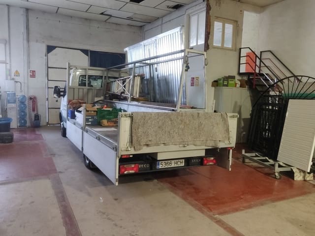 Entreprise à vendre à Centro - Muelle Pesquero, Torrevieja - 75 000 € (Ref: 8684372)