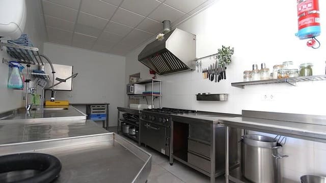 Bedrift til salgs i Alcalalí / Alcanalí - € 990 000 (Ref: 8684377)