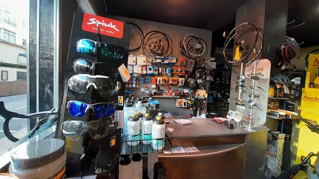 Business for sale in Pueblo, Calpe / Calp - € 165,000 (Ref: 8903932)