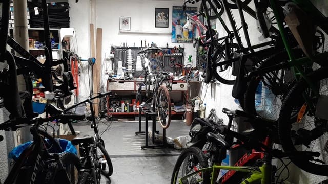 Business for sale in Pueblo, Calpe / Calp - € 165,000 (Ref: 8903932)