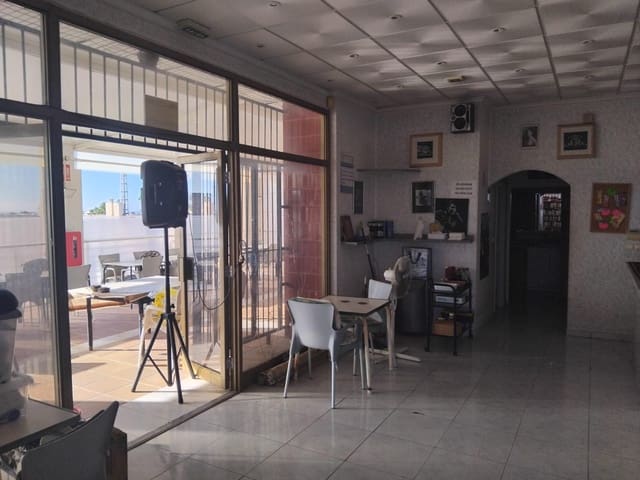 Business for sale in Los Dolses, Orihuela - € 250,000 (Ref: 9249147)
