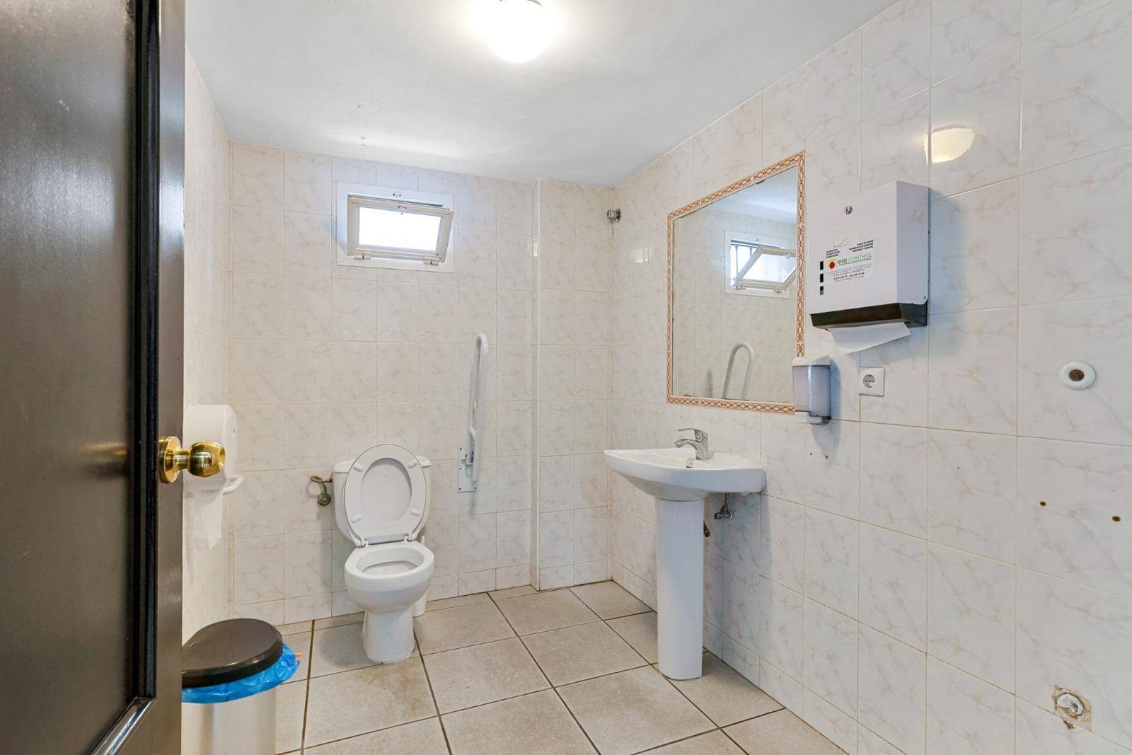 Azienda in vendita in Fuengirola - 185.000 € (Rif: 9743179)