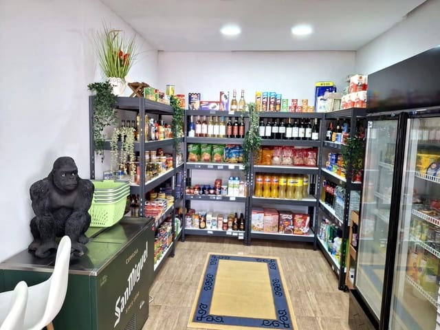 Negocio en Centro - Muelle Pesquero, Torrevieja en venta - 47.500 € (Ref: 9743183)