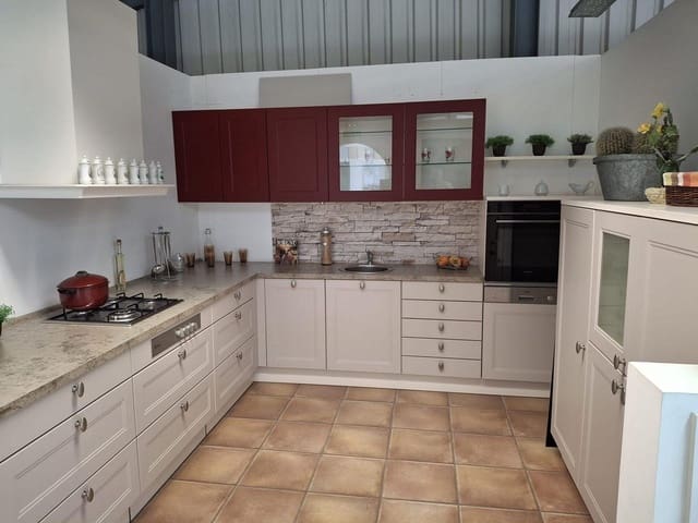 Bedrift til salgs i Ondara - € 495 000 (Ref: 9879683)