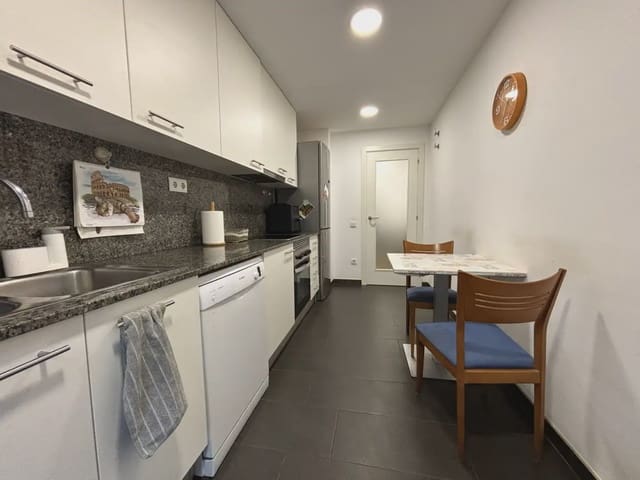 3 soverom Leilighet til salgs i Girona by med garasje - € 385 000 (Ref: 9882344)