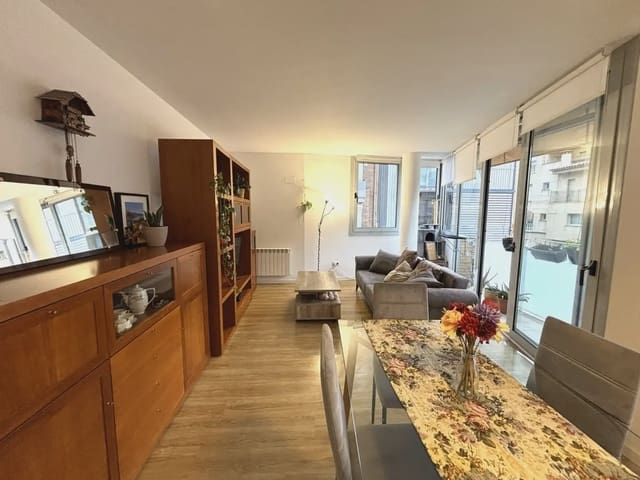 3 soverom Leilighet til salgs i Girona by med garasje - € 385 000 (Ref: 9882344)