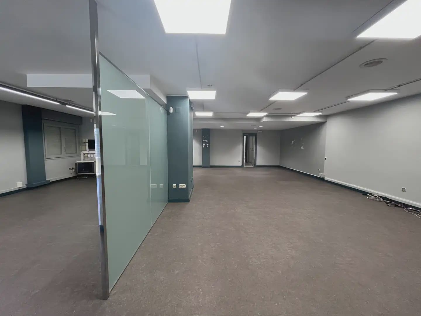 Kontor til salg i Girona by - € 240.000 (Ref: 9882346)