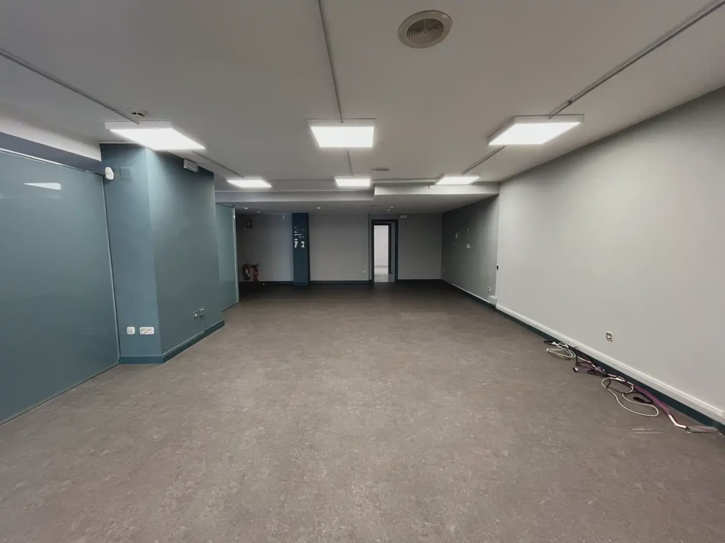 Kontor til salg i Girona by - € 240.000 (Ref: 9882346)