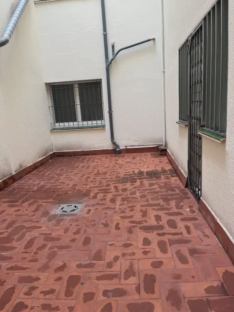 Kontor til salg i Girona by - € 240.000 (Ref: 9882346)