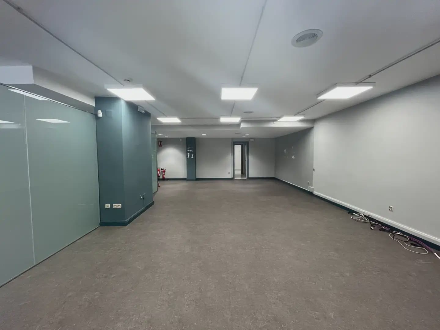 Kontor til salg i Girona by - € 240.000 (Ref: 9882346)