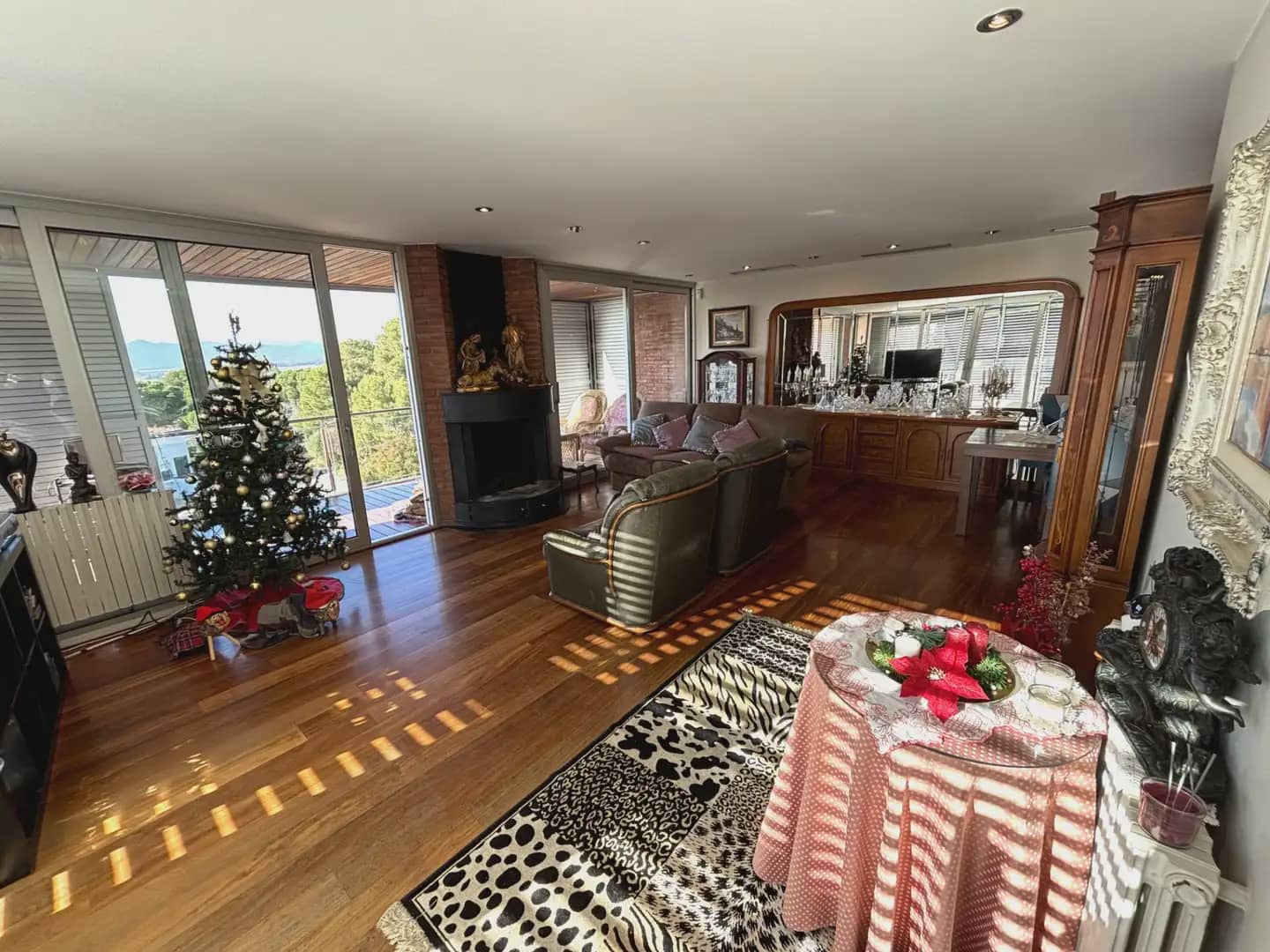 6 sovrum Villa till salu i Girona stad med pool garage - 1 600 000 € (Ref: 9882347)