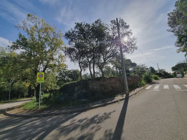 Byggetomt til salgs i Bescanó - € 40 000 (Ref: 9882350)