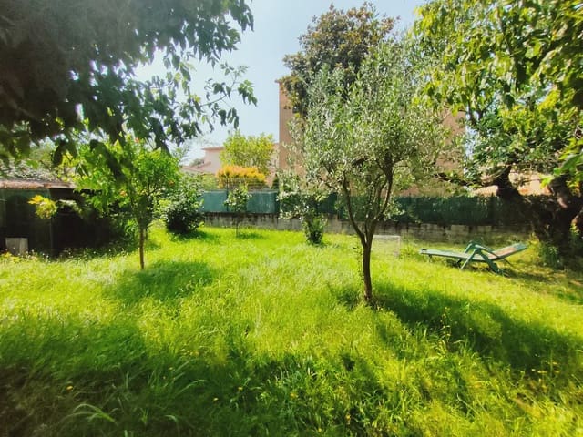 4 Zimmer Villa zu verkaufen in Girona Stadt mit Garage - 800.000 € (Ref: 9882351)