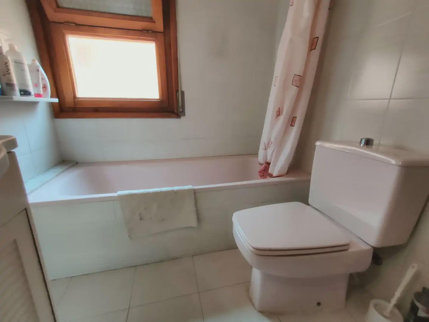 4 sypialnia Willa na sprzedaż w Miasto Girona z garażem - 800 000 € (Ref: 9882351)