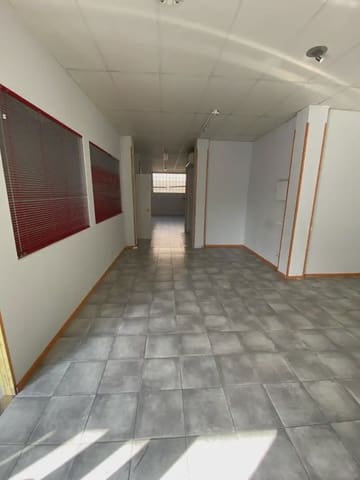 Commercial for sale in Sarrià de Ter - € 195,000 (Ref: 9882352)