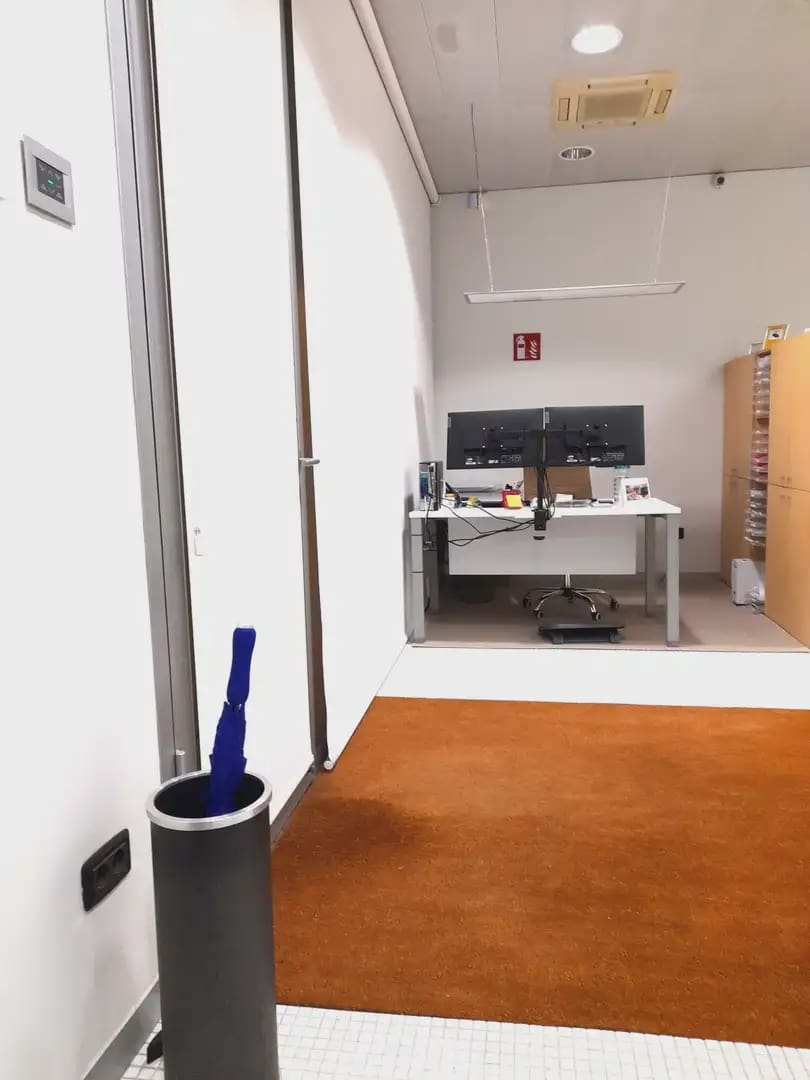 Kommersiell till salu i Girona stad - 210 000 € (Ref: 9882353)