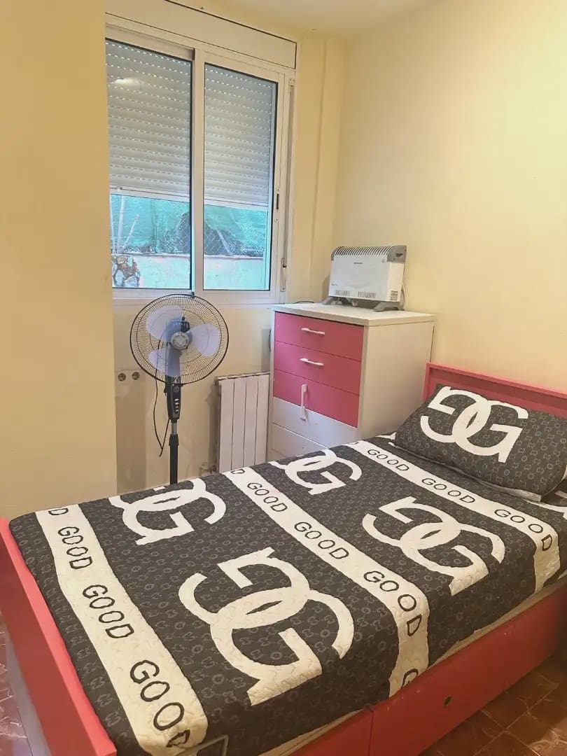 3 bedroom Flat for sale in Olot - € 140,000 (Ref: 9882354)