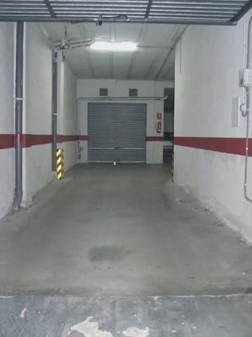 Garage till salu i Girona stad - 8 900 € (Ref: 9882358)