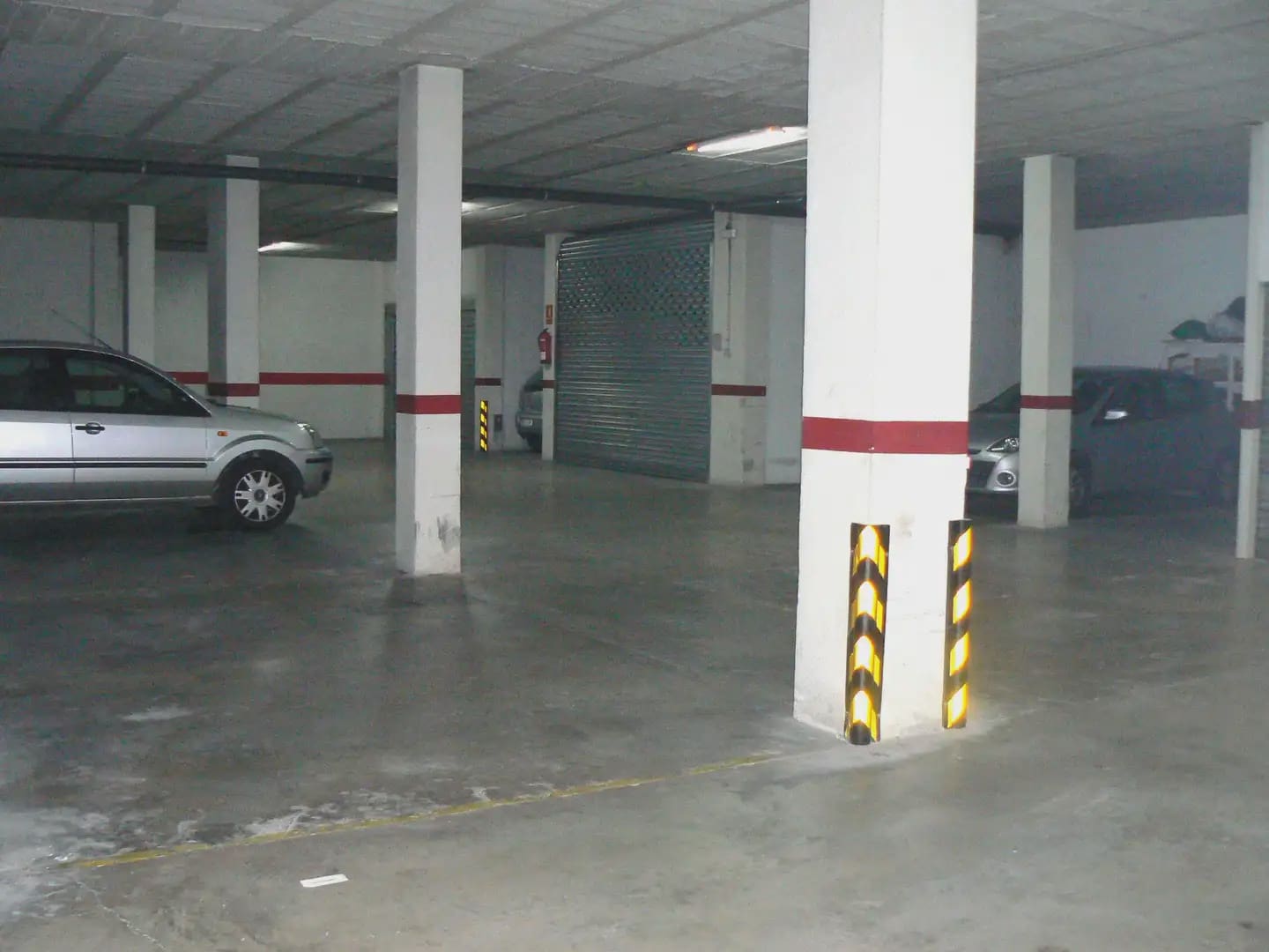 Garage till salu i Girona stad - 8 900 € (Ref: 9882358)