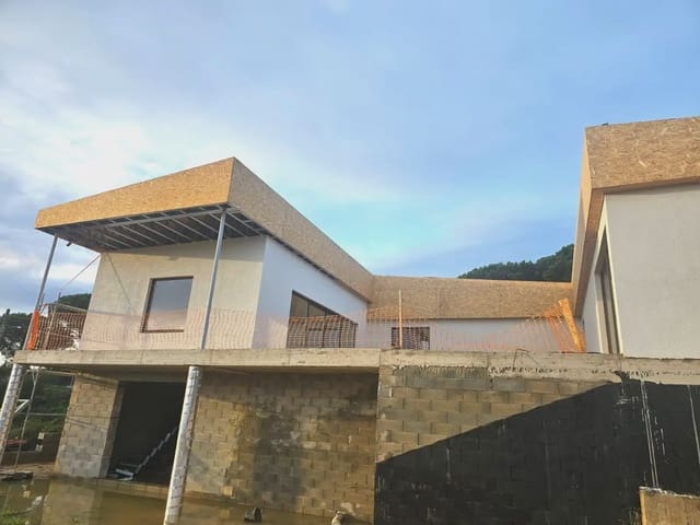 4 soverom Villa til salgs i Caldes de Malavella - € 630 000 (Ref: 9882359)