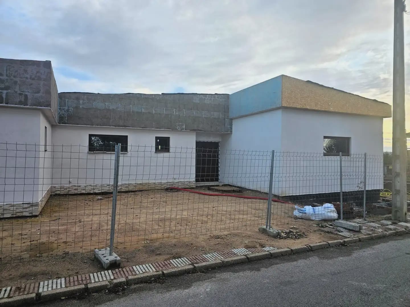 4 bedroom Villa for sale in Caldes de Malavella - € 630,000 (Ref: 9882359)
