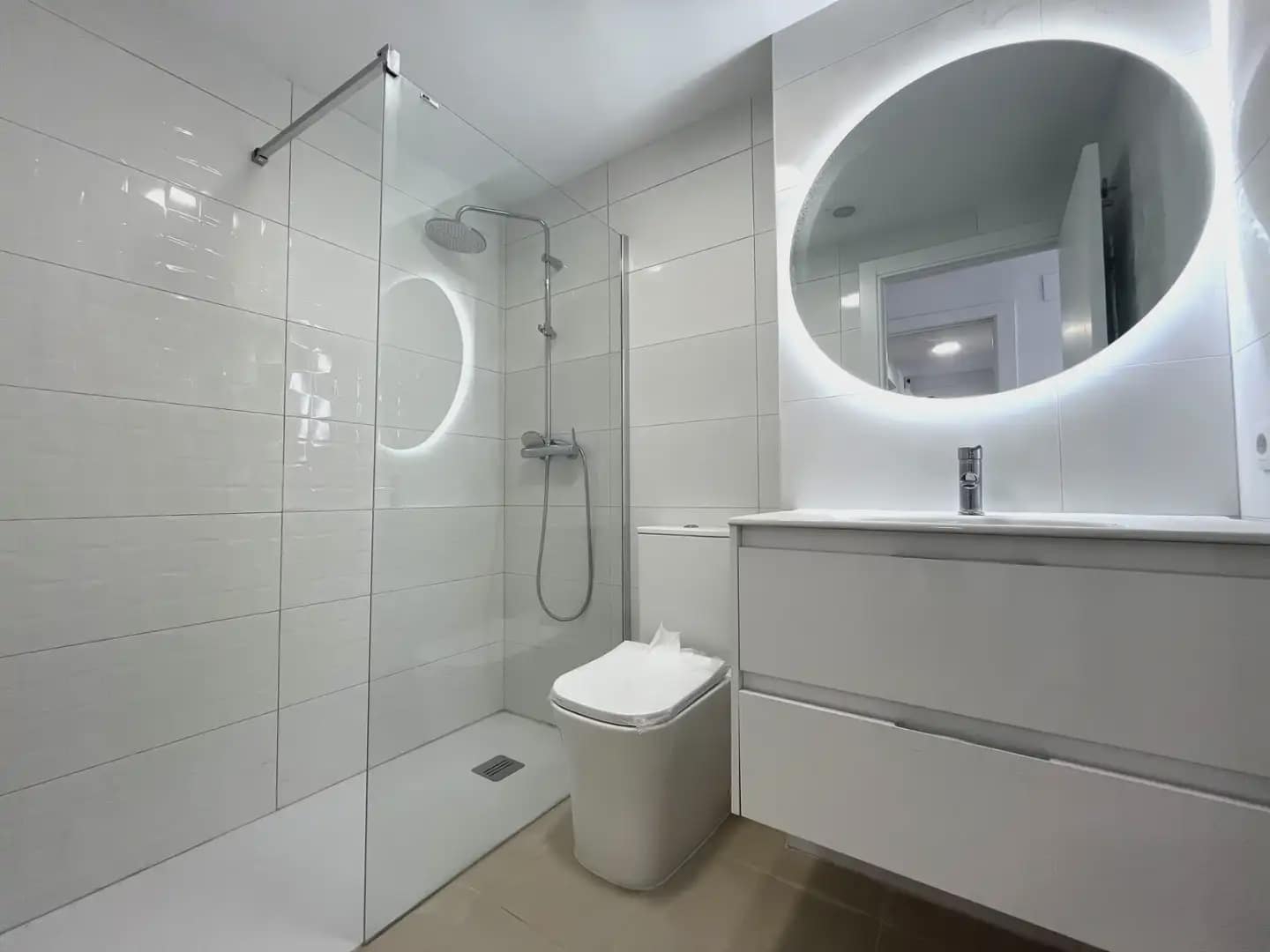 2 slaapkamer Flat te koop in Salt - € 178.000 (Ref: 9882361)