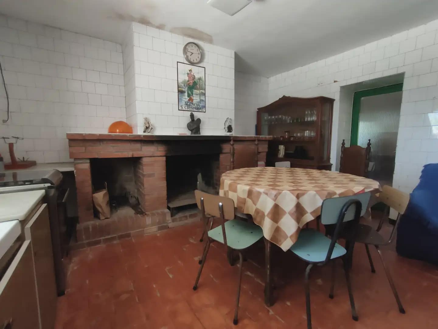 8 sypialnia Finka/Dom wiejski na sprzedaż w Bescano z garażem - 250 000 € (Ref: 9882365)