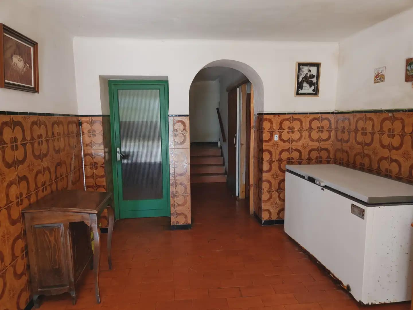 8 sypialnia Finka/Dom wiejski na sprzedaż w Bescano z garażem - 250 000 € (Ref: 9882365)