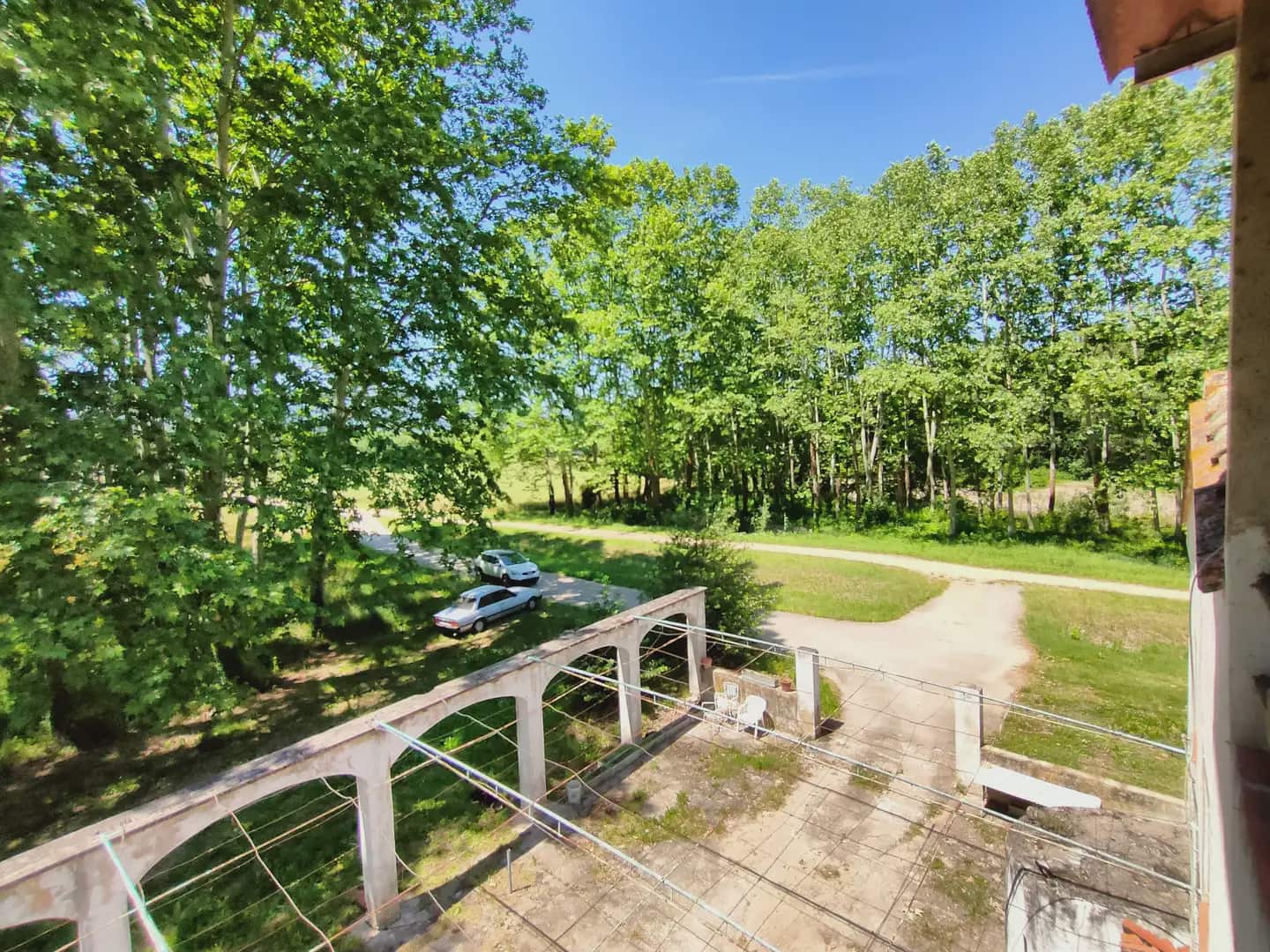 8 sypialnia Finka/Dom wiejski na sprzedaż w Bescano z garażem - 250 000 € (Ref: 9882365)