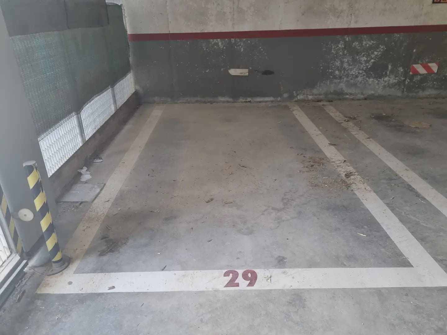 Garage till salu i Figueres - 8 500 € (Ref: 9882367)