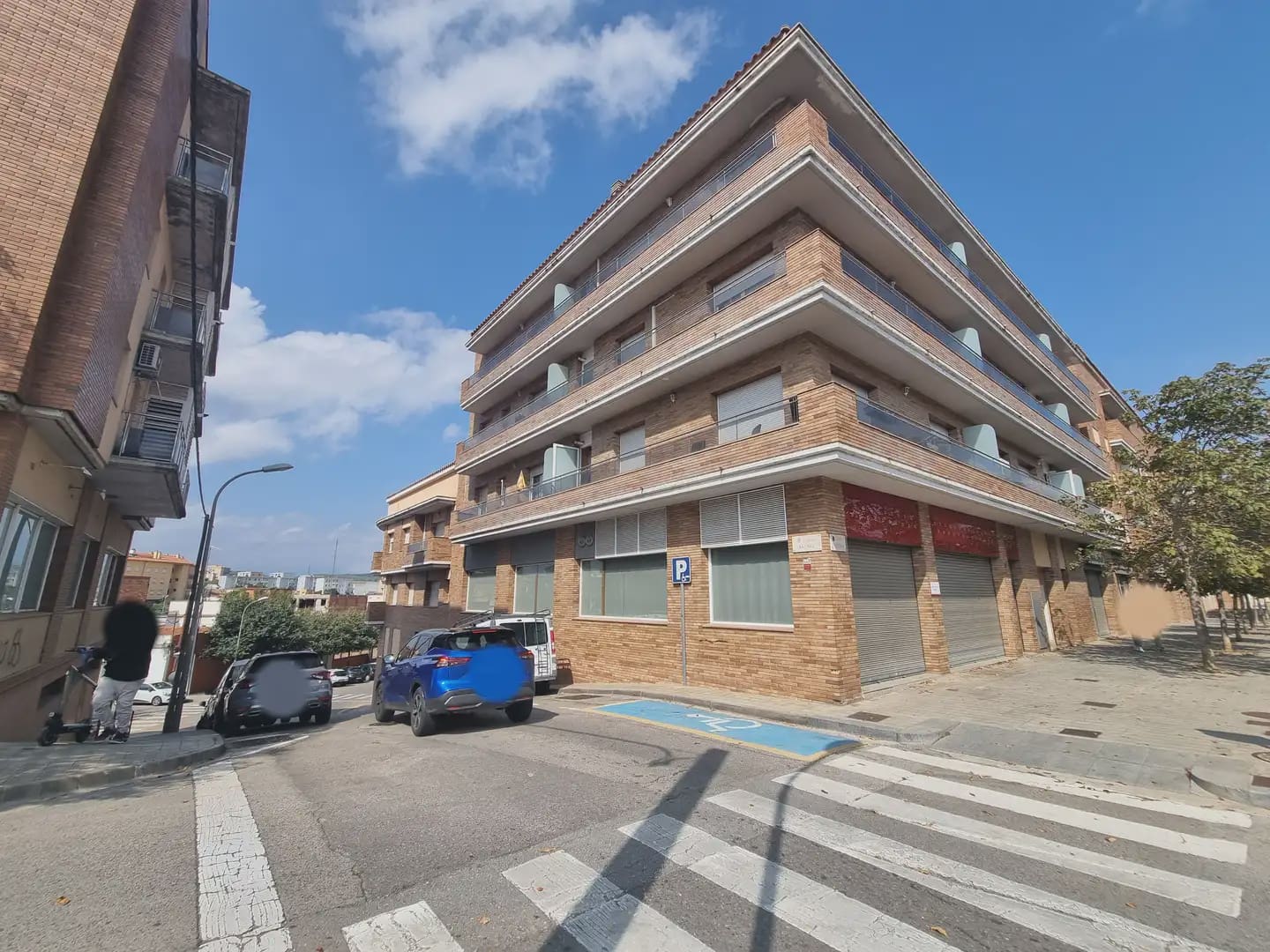Garage till salu i Figueres - 8 500 € (Ref: 9882367)