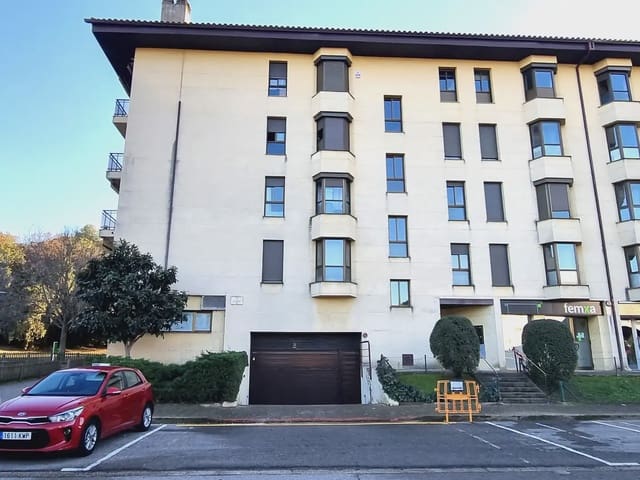 Garage till salu i Girona stad - 12 900 € (Ref: 9882369)
