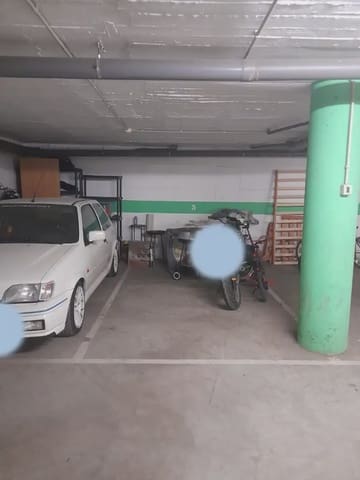 Garage till salu i Celrà - 6 900 € (Ref: 9882370)