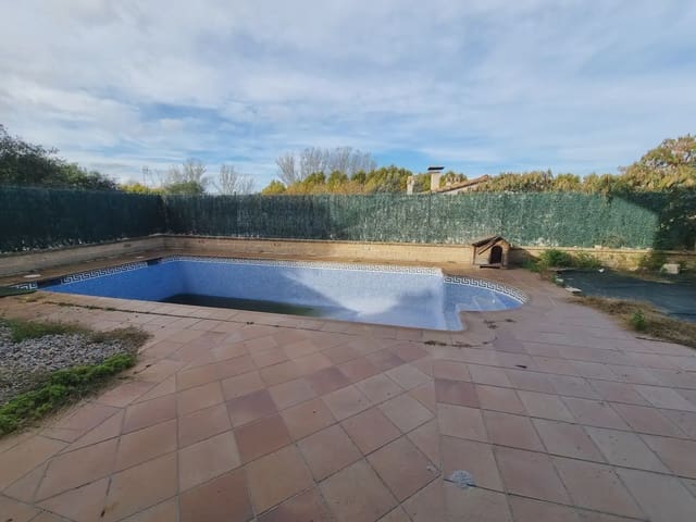 5 quarto Moradia para venda em Maçanet de la Selva com piscina garagem - 499 000 € (Ref: 9882371)