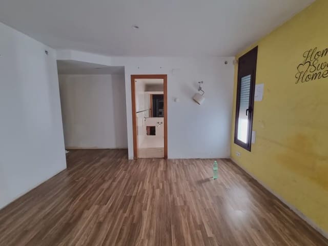 5 quarto Moradia para venda em Maçanet de la Selva com piscina garagem - 499 000 € (Ref: 9882371)