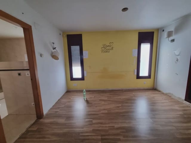5 quarto Moradia para venda em Maçanet de la Selva com piscina garagem - 499 000 € (Ref: 9882371)