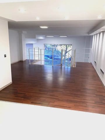 Komercyjne do wynajęcia w Miasto Girona - 1 500 € (Ref: 9882372)