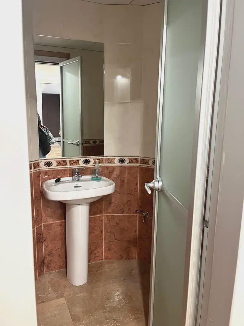 Komercyjne do wynajęcia w Miasto Girona - 1 500 € (Ref: 9882372)