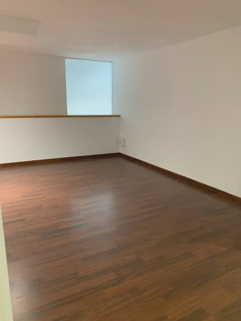 Komercyjne do wynajęcia w Miasto Girona - 1 500 € (Ref: 9882372)