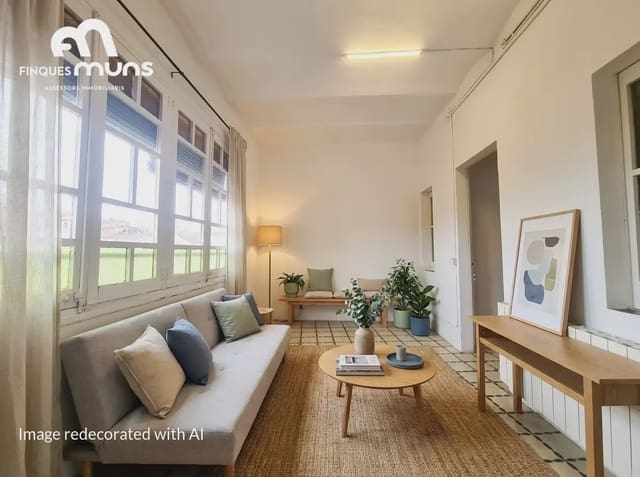 3 soverom Penthouse til salgs i Girona by - € 205 000 (Ref: 9882376)