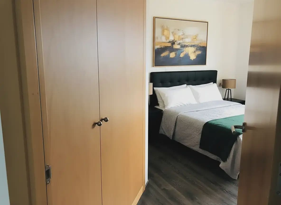 3 slaapkamer Flat te koop in Salt - € 250.000 (Ref: 9882377)